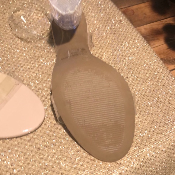 Clear Lucide Pump - Picture 3 of 3